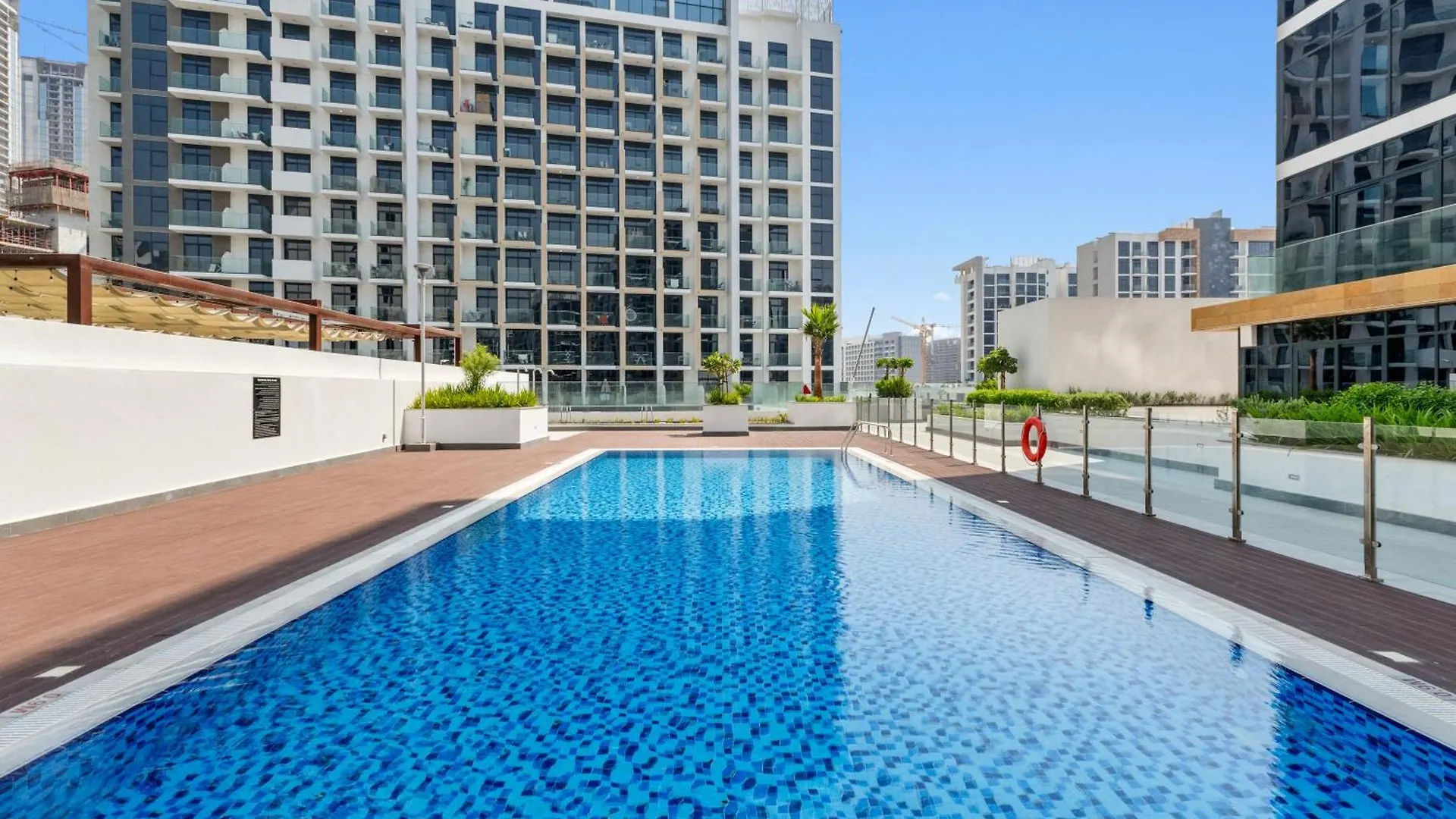 Golden Dunes Studio In Dubai Apartamento